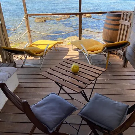 Stella Maris Bed & Breakfast 3*