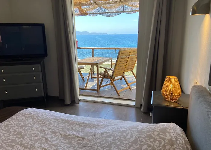 Stella Maris Oda ve Kahvaltı Hyères