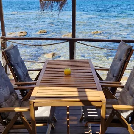 Stella Maris Oda ve Kahvaltı 2*
