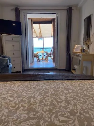 Stella Maris Bed & Breakfast Hyères