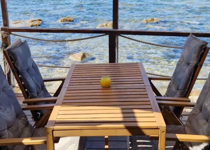 Stella Maris Bed & Breakfast 3*